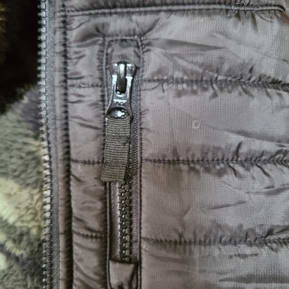 Boys Eddie Bauer Reversable Coat - Picture 3 of 3